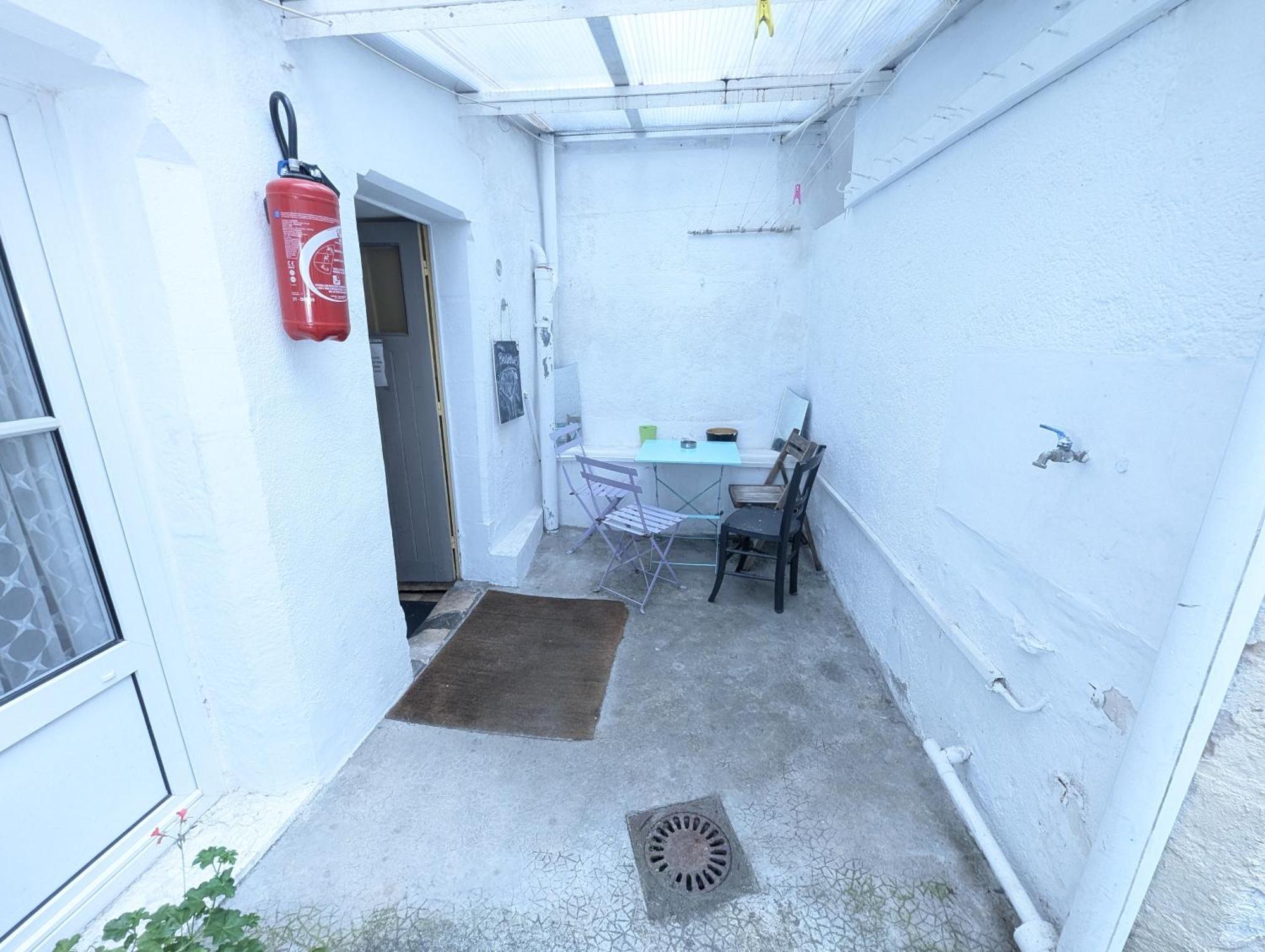 Chambres Poitiers Centre Ville - Salle De Bain, Refrigerateur, Tv Et Machine A Cafe Privatifs - Cuisine Commune - Terrasse - Hotel De Ville A 200M 외부 사진